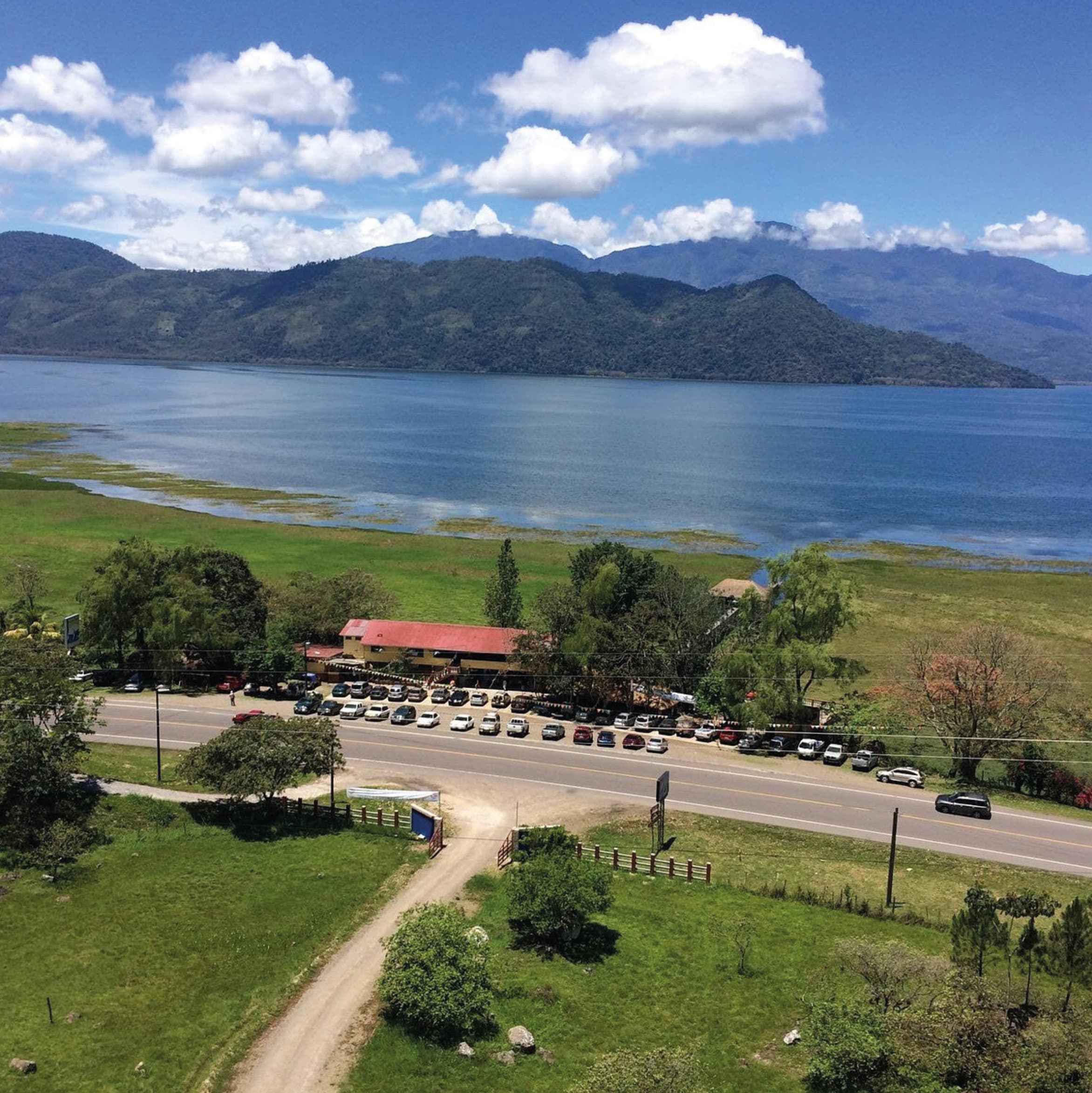 Complejo Hotelero Gastronómico Lago de Yojoa